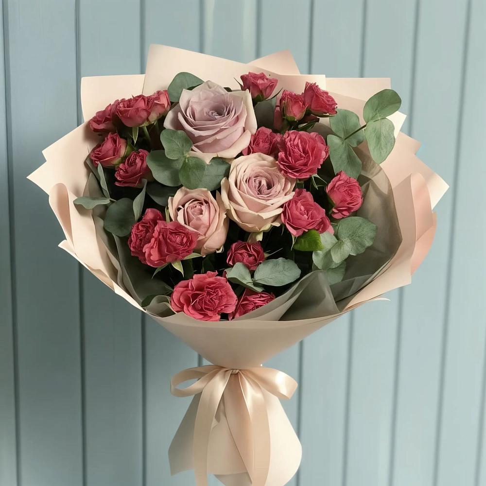 Букет цветов из: Гвоздики и Розы в Амазаре