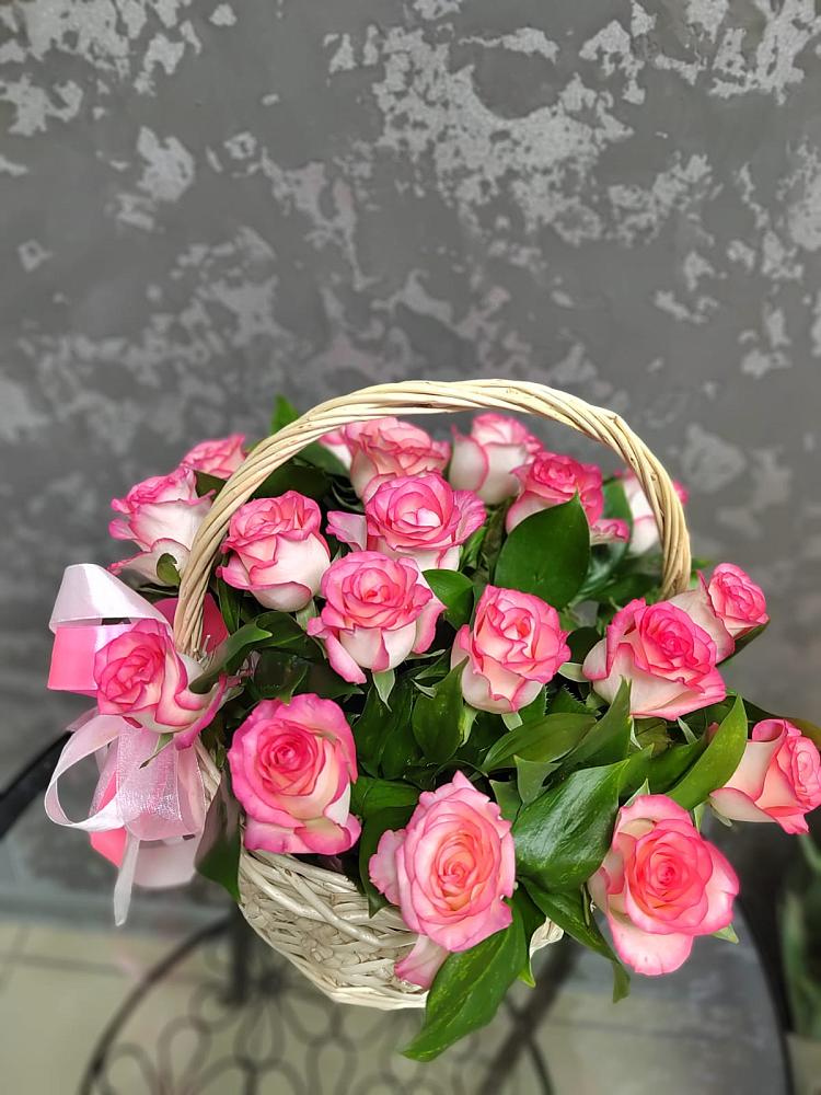 Цветочная композиция из Розы в корзине в Амазаре