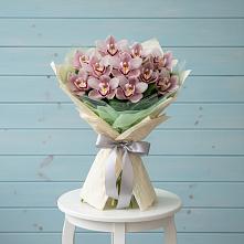 Букет цветов из:  Орхидеи и Розы в Амазаре