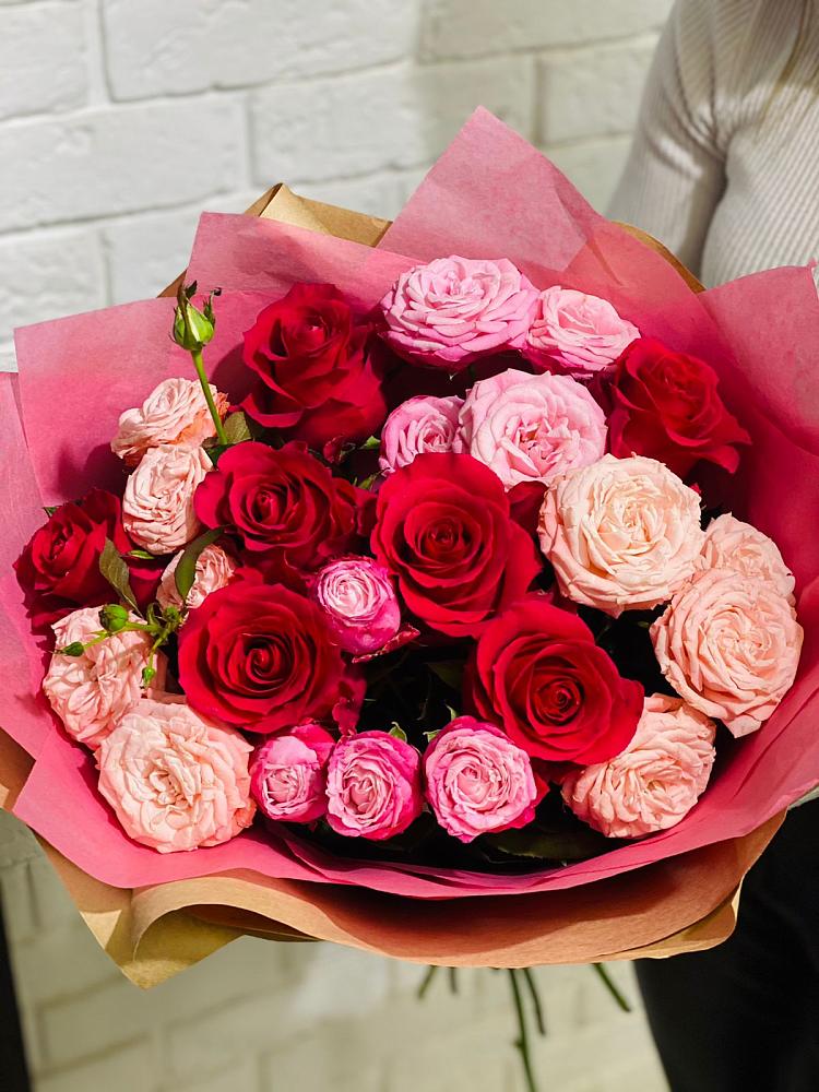 Букет цветов из: Розы в Амазаре