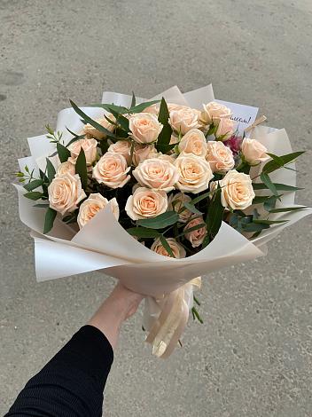 Букет Кремовые розы Латте в Амазаре