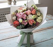 Букет цветов из:  Розы, Лизиантусы и Гвоздики #REPLACE_PRED# Амазаре