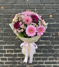 Букет цветов из:  Герберы и Хризантемы в Амазаре