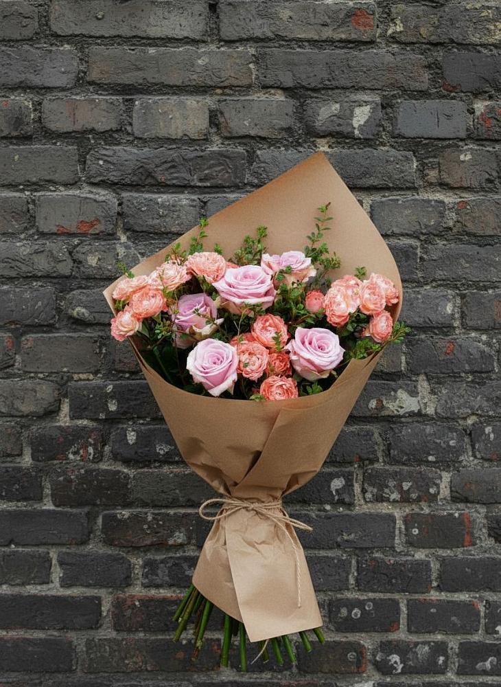 Букет цветов из: Розы в Амазаре