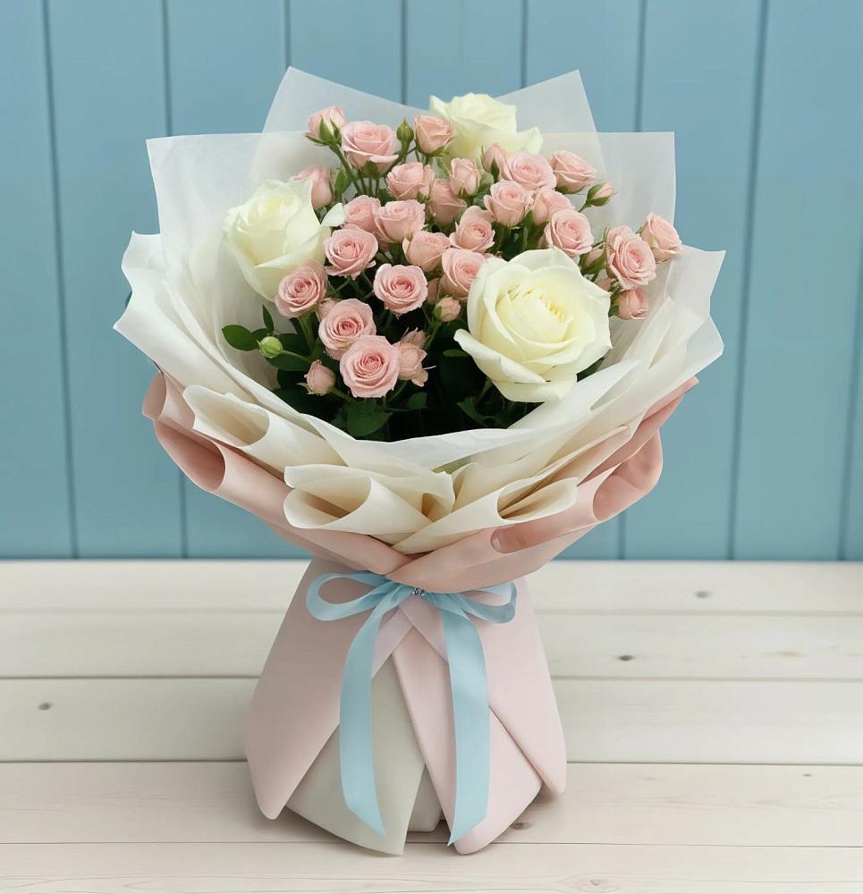 Букет цветов из: Розы в Амазаре