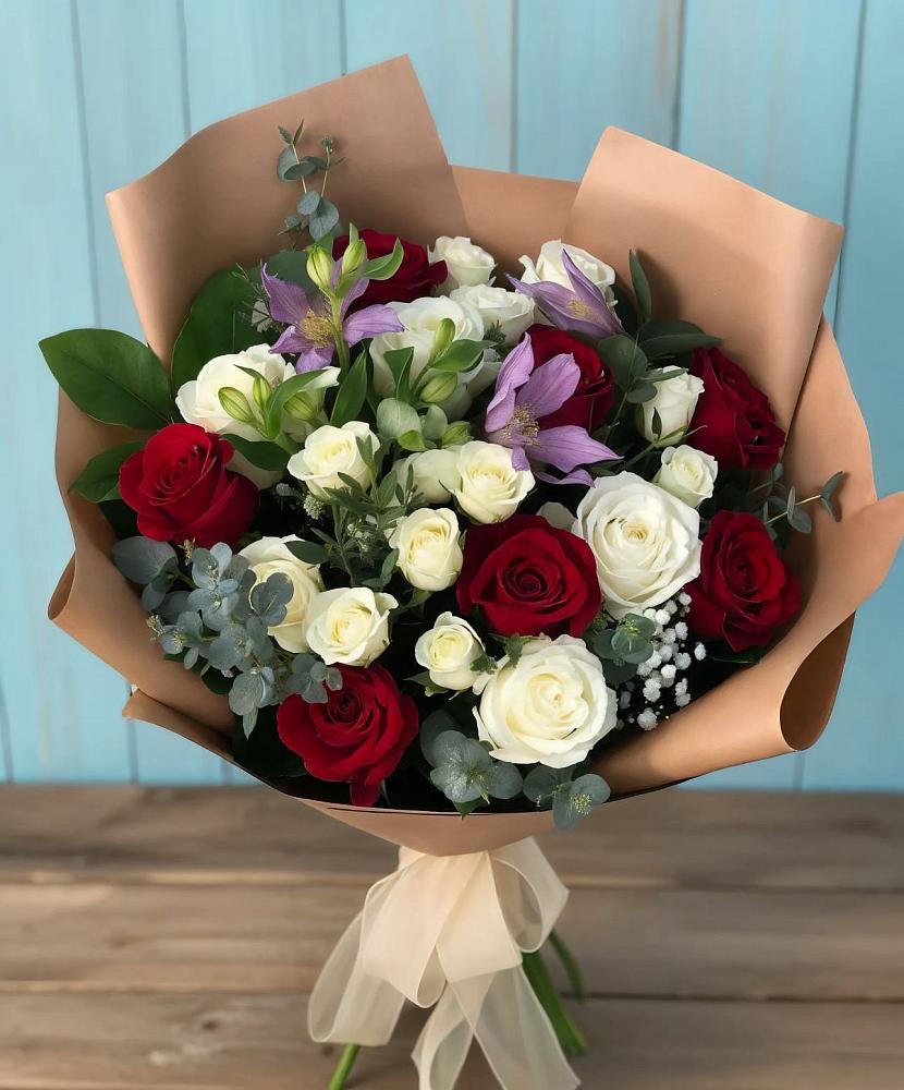 Букет цветов из: Розы и Альстромерии в Амазаре